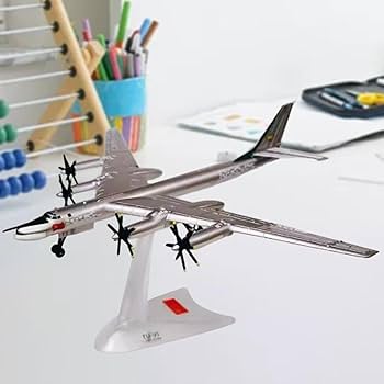 Amazon | HuadaXtai 1/200 スケール ツポレフ TU-95 戦略爆撃機